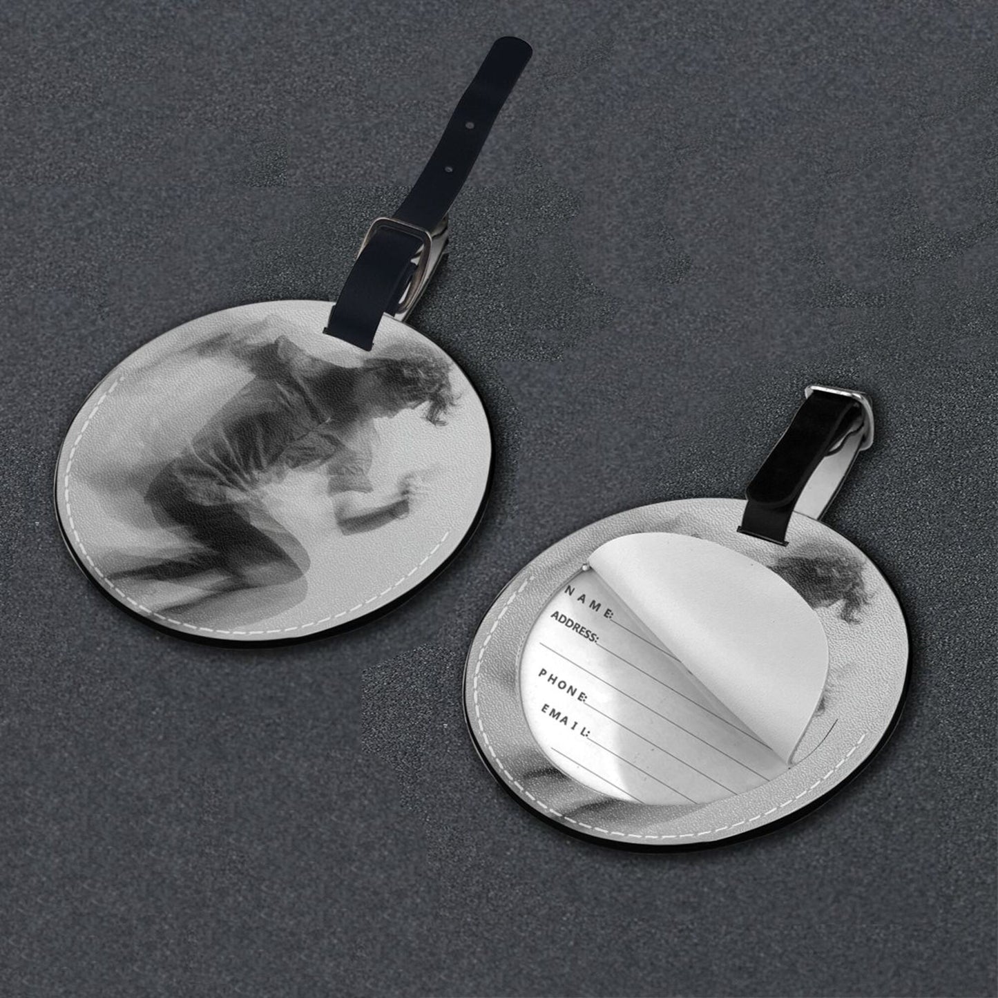Dynamic Running Silhouette Round Leather Luggage Tag Set of 2, Travel Bag Anti - loss Identification Tag (Diameter 3.7in/9.8cm )